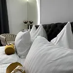Traum Mit Kingsize-bett Lägenhet