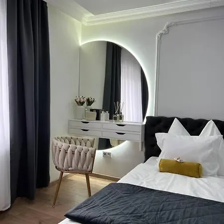 Traum Mit Kingsize-bett * Γκρατς